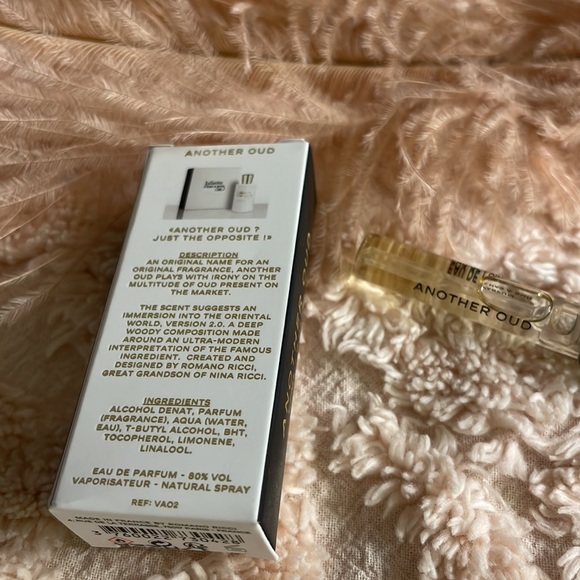 Juliette has a gun | ANOTHER OUD - Picture 3 of 5